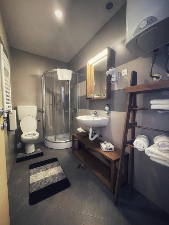 Falling Star Apartman เบรอเซเช ภายนอก รูปภาพ