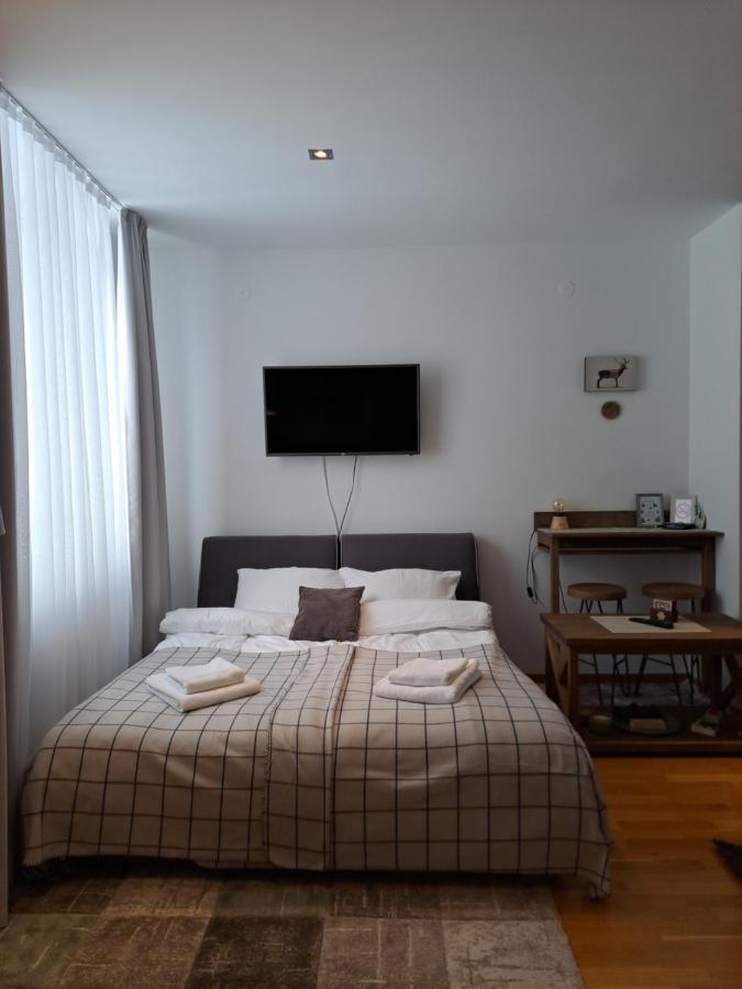 Falling Star Apartman เบรอเซเช ภายนอก รูปภาพ